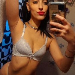 Zoe Escorts Tandil Hola amores de tandil voy a estar llegando el sabado al mediodia hasta el lunes a la tarde directa desde mardel para pasar un momento de muchos mimoooos .... les comento un poquito de miii...

es un servicio totalmente tranqui onda novios con una previa de besos caricias un ratito de oral sin , tambien se puede 69, NO HAGO COMPLETO, y todo previamente hablado para estar comodos los dos. En la hora no me manejo por participaciones se hace una tranqui y si andamos bien de tiempo se hace otra breve .🌹

♡ Organizo los turnos en el momento y si queres que te guarde algun horario es con una seña de la mitad del encuentro♡

♡ SOLO SE PERMITE FUMAR FLORES ( EN CASO DE HACERLO ) , Y SI LLEGAS A ESTAR CONSUMIENDO ALGUNA OTRA SUSTACIA NO ATIENDO ♡

SI TE GUSTA PASARLA BIEN TE ESPERO 
👑❤‍🔥