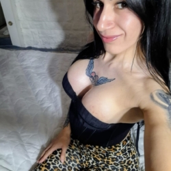 Escort Carol tel:+54 9 11 6448-6992 en Lomas de Zamora » Zona Sur
