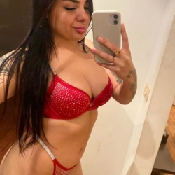 Hola amor mi nombre es Aylu soy una chica delicada y elegante dispuesta hacerte pasar un lindo momento cuento con depto propio y tambien hago hoteles y domicilios espero tu mensaje 🥰
