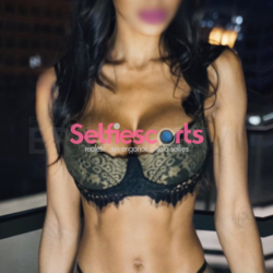 Escort Model Amber tel:+1 562-392-6670 en Miami » Florida