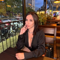 Escort Gringa Vip tel:+598 92 077 500 en Pocitos » Montevideo